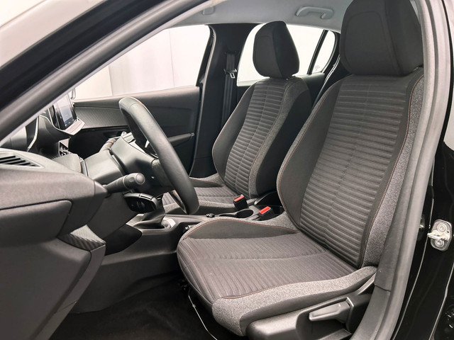 Foto 7 van Peugeot 208 1.2 PureTech Active | Apple/Carplay | Navigatie | Cruise/Control | Climate/Control