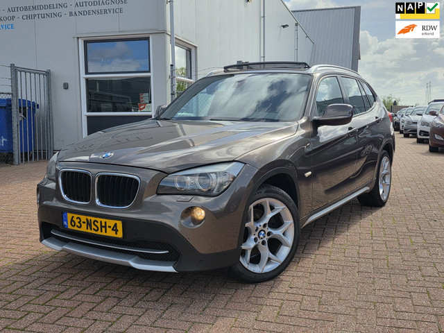 BMW X1 SDrive18i Executive pano zw hemel leer