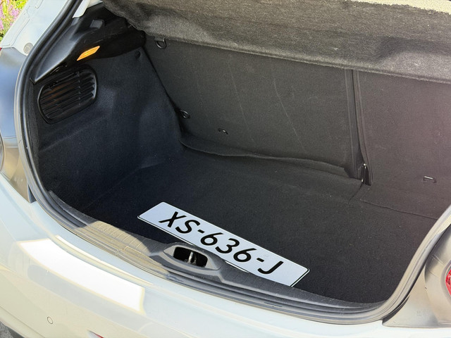 Peugeot 208 Allure 1.2 PureTech 82PK Trekhaak, Navigatie, Parkeersensoren Achter, Climate Control, C