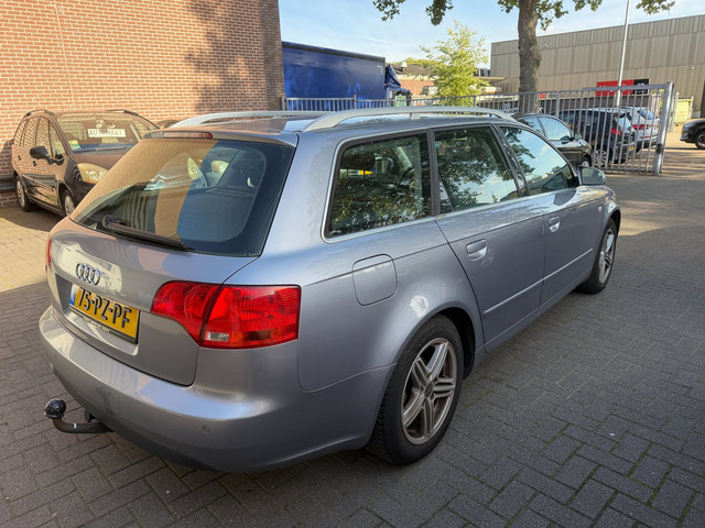 Foto 4 van Audi A4 Avant 2.0 Pro Line