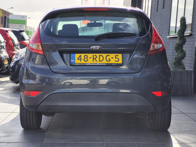 Foto 8 van Ford Fiesta 1.25 Limited|2e eig|NAP|Airco|El.Ramen|APK|AUX