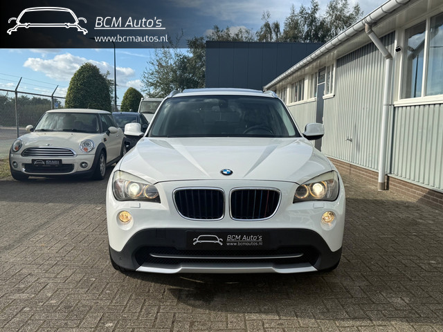 Foto 2 van BMW X1 SDrive18i Executive |Leer|Pano|Stoelverwarming|PDC|Clima|Sportstoelen|