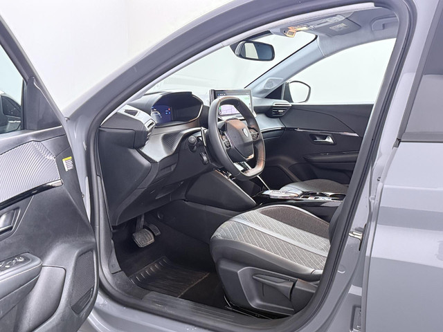 Foto 6 van Peugeot 208 1.2 Hybrid 110 e-DCS6 Allure Carplay | Cruise | Pdc