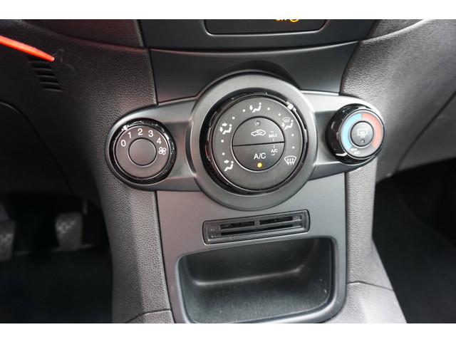 Foto 10 van Ford Fiesta 1.0 Style