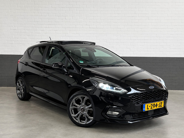 Foto 2 van Ford Fiesta 1.0 ST-line Titanium X. 125pk, Panoramadak ect.