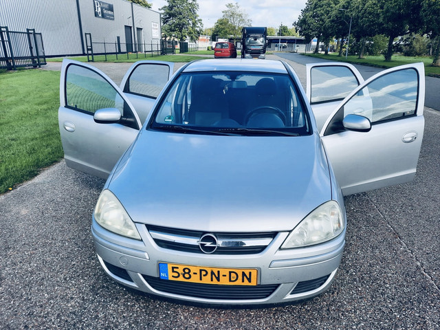 Foto 6 van Opel Corsa 1.2-16V Maxx