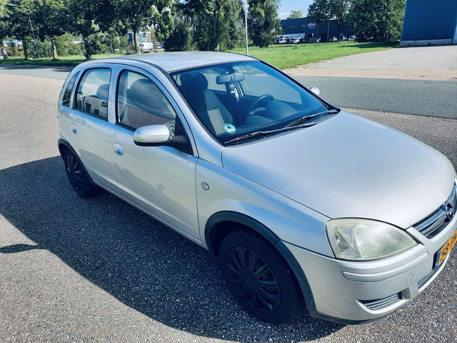 Foto 7 van Opel Corsa 1.2-16V Maxx