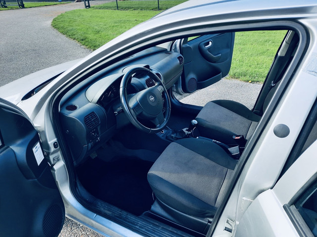 Foto 10 van Opel Corsa 1.2-16V Maxx