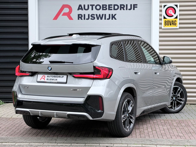 Foto 6 van BMW X1 SDrive20i M Sport Pano/H&K/360/ACC