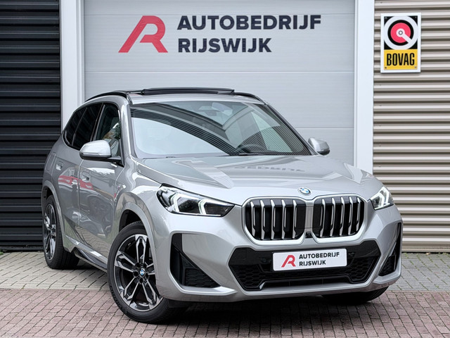 Foto 4 van BMW X1 SDrive20i M Sport Pano/H&K/360/ACC