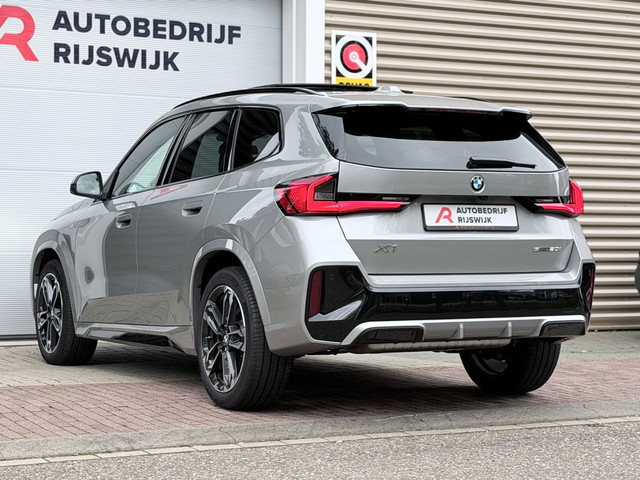 Foto 2 van BMW X1 SDrive20i M Sport Pano/H&K/360/ACC