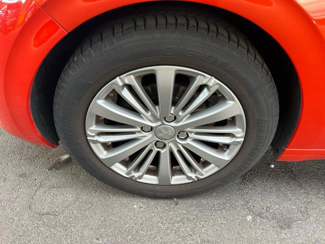 Foto 5 van Peugeot 208 1.2 PureTech Allure
