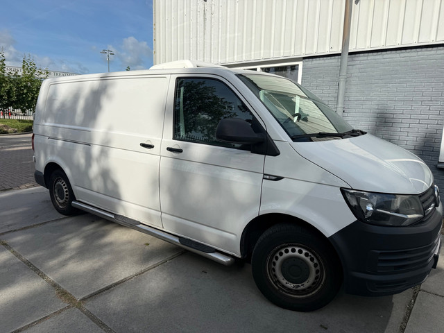 Foto 10 van Volkswagen Transporter 2.0 TDI L2H1KOELING ‘16 75KW