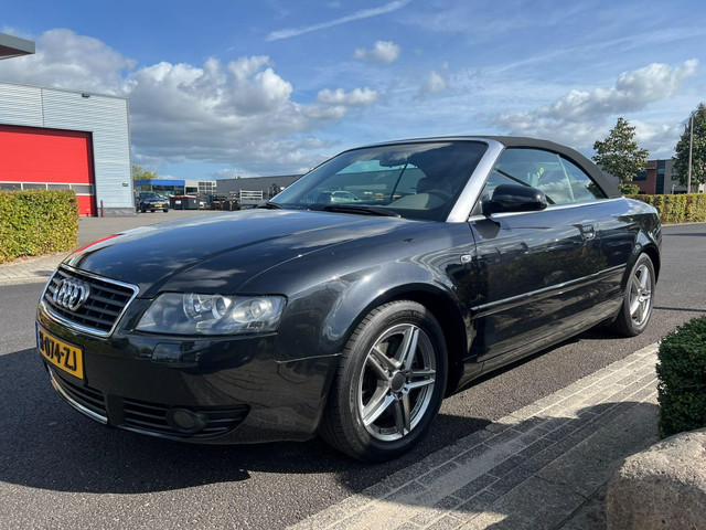 Foto 9 van Audi A4 Cabriolet 3.0 V6 | Airco | NAVI | Cruise Control | Lederen Bekleding | Houtafwerking