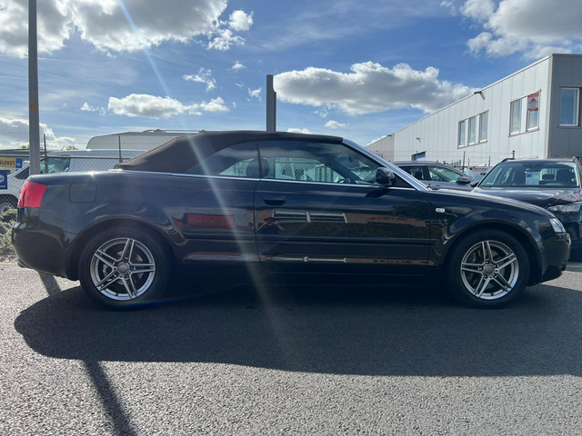 Foto 8 van Audi A4 Cabriolet 3.0 V6 | Airco | NAVI | Cruise Control | Lederen Bekleding | Houtafwerking
