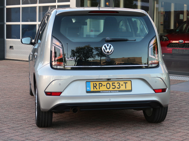 Foto 5 van Volkswagen up! 1.0 TSI 90pk high up! | Parkeersensoren | Cruise Control | Camera |