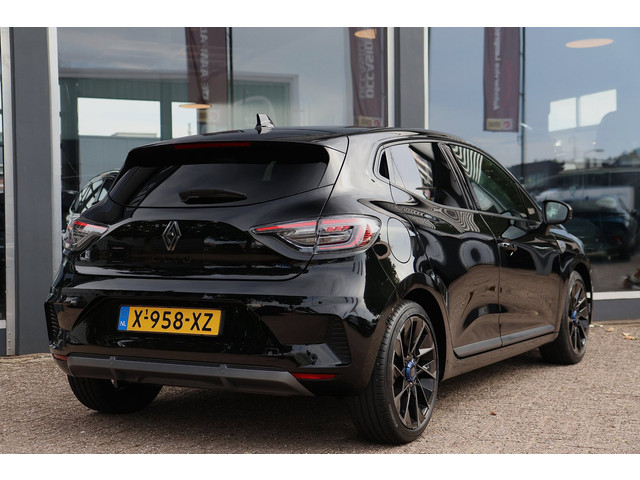Foto 7 van Renault Clio 1.6 E-Tech Full Hybrid 145 esprit Alpine 360 Camera