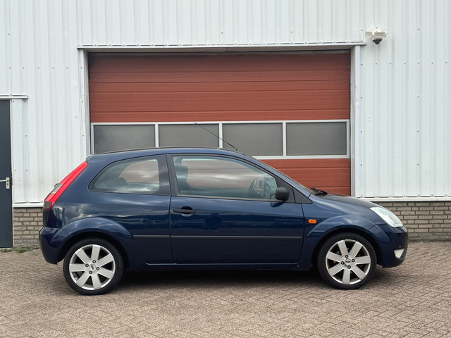 Foto 6 van Ford Fiesta 1.3 Futura