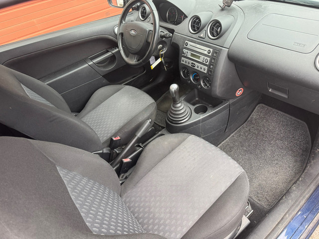 Foto 7 van Ford Fiesta 1.3 Futura
