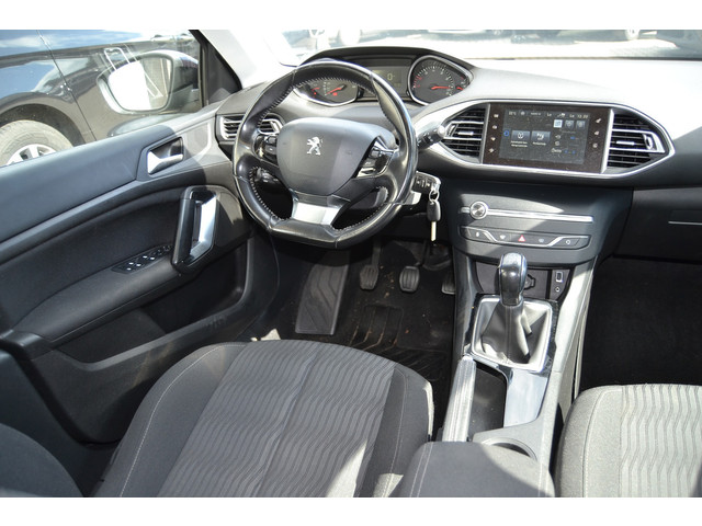 Foto 4 van Peugeot 308 SW 1.2 e-THP Active