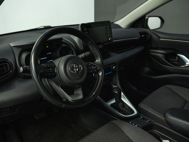 Foto 9 van Toyota Yaris 1.5 Hybrid Dynamic | Trekhaak | Airco | Climate control | Cruise control | Automaat | C