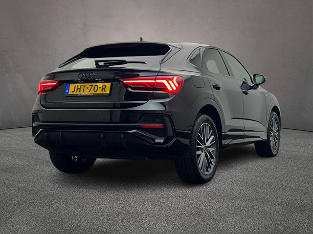 Foto 7 van Audi Q3 Sportback 45 TFSI e S Edition | Adaptieve Cruise Control | Trekhaak | Camera | Privacy Glas