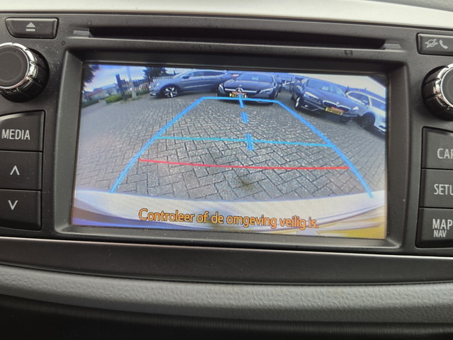 Foto 9 van Toyota Yaris 1.5 Full Hybrid /CAMERA/CRUIS CONT/ DEALER ONDERHOUD