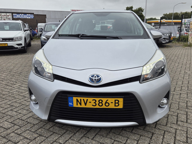 Foto 8 van Toyota Yaris 1.5 Full Hybrid /CAMERA/CRUIS CONT/ DEALER ONDERHOUD