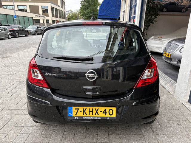Foto 8 van Opel Corsa 1.4-16V Cosmo 1E EIG/NAP/DEALER OND/NAVI/CLIMA/5 DRS