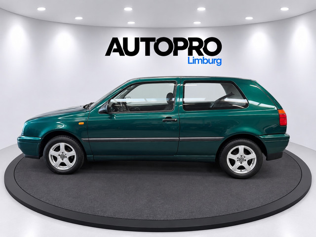 Foto 3 van Volkswagen GOLF 1.8 CL |1e eigenaar en 1e lak, uitzonderlijk mooi