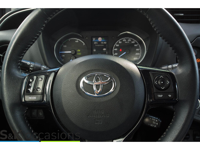 Foto 5 van Toyota Yaris 1.5 Hybrid Executive