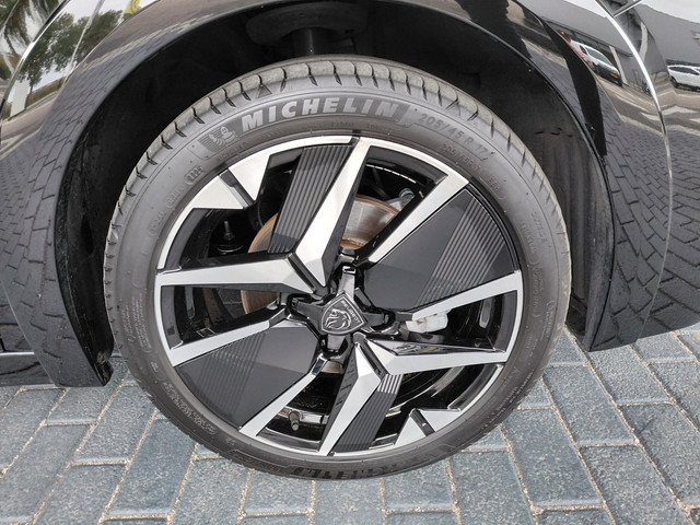 Foto 7 van Peugeot 208 1.2 Hybrid 145 e-DCS6 GT | CLIMATE | CARPLAY | ELEKTRISCHE STOELVERSTELLING