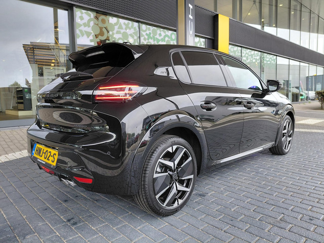 Foto 8 van Peugeot 208 1.2 Hybrid 145 e-DCS6 GT | CLIMATE | CARPLAY | ELEKTRISCHE STOELVERSTELLING