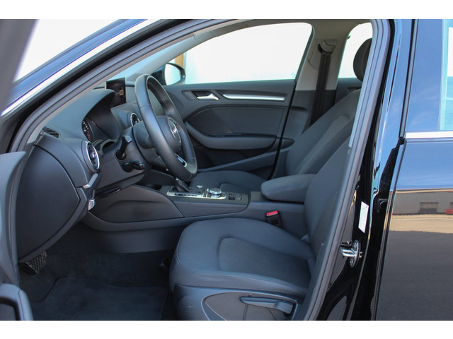 Foto 5 van Audi A3 Sportback 30 TFSI Sport Lease Edition - automaat - xenon - cruise