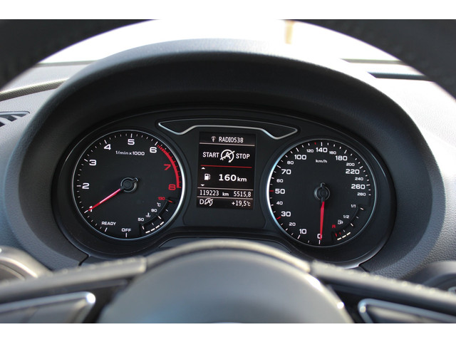 Foto 8 van Audi A3 Sportback 30 TFSI Sport Lease Edition - automaat - xenon - cruise