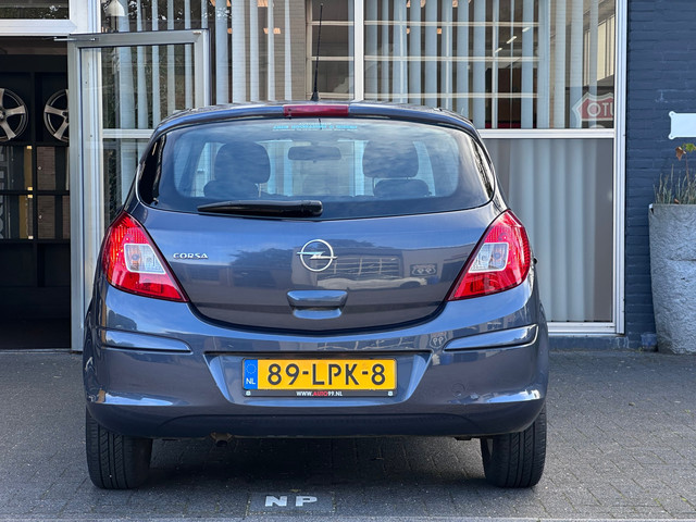 Foto 4 van Opel Corsa 1.2-16V Edition AIRCO / ELEKT RAMEN / 5DRS