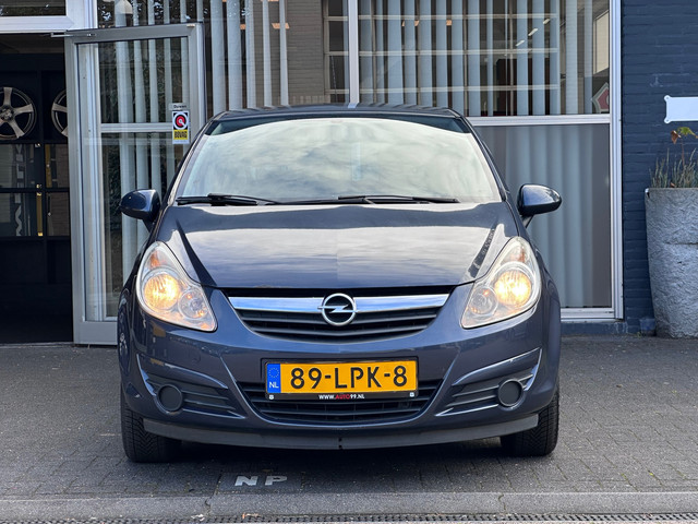 Foto 10 van Opel Corsa 1.2-16V Edition AIRCO / ELEKT RAMEN / 5DRS