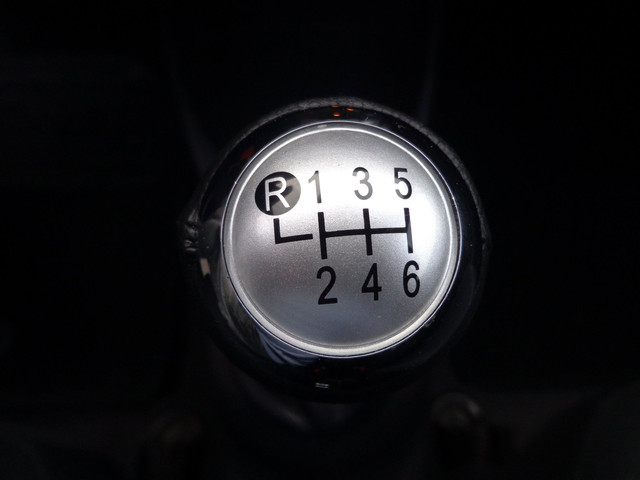 Foto 10 van Toyota Yaris 1.3 VVTi Aspiration 5-DRS AIRCO / APK 16-09-2027 !
