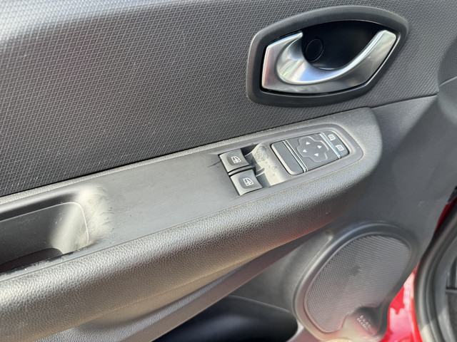Foto 10 van Renault Clio Estate 0.9 TCe Life (bj 2017)