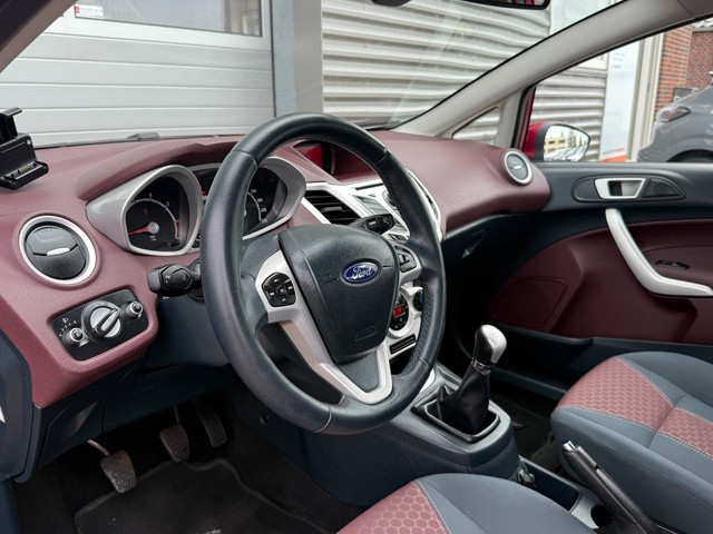 Foto 5 van Ford Fiesta 1.25 Titanium! Clima! Cruise Control! PDC!