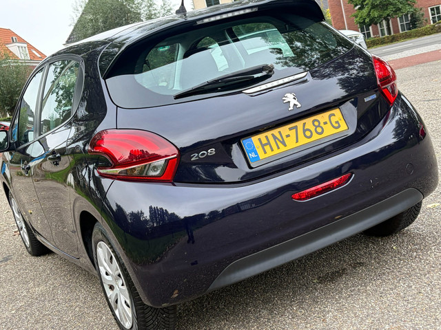 Foto 8 van Peugeot 208 1.6 BlueHDi Active /Navi/Airco/