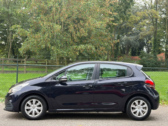 Foto 6 van Peugeot 208 1.6 BlueHDi Active /Navi/Airco/