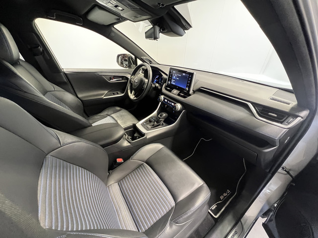 Foto 8 van Toyota RAV4 2.5 Hybrid Executive | Navigatie | LM Velgen 18" | Voorstoelen Verwarmd | PDC Voor en Ac