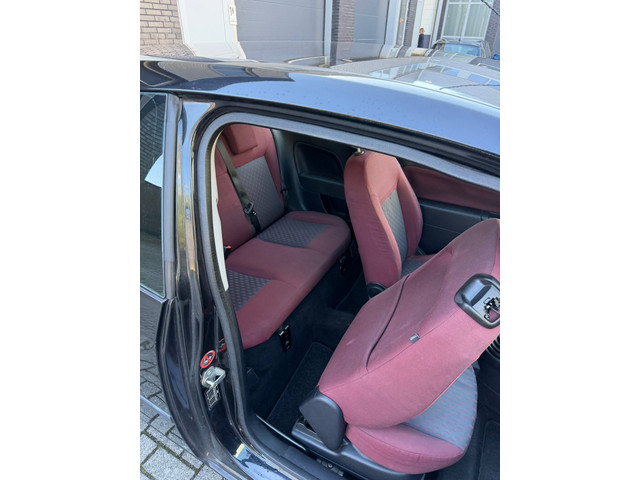 Foto 9 van Ford Fiesta 1.6-16V Futura
