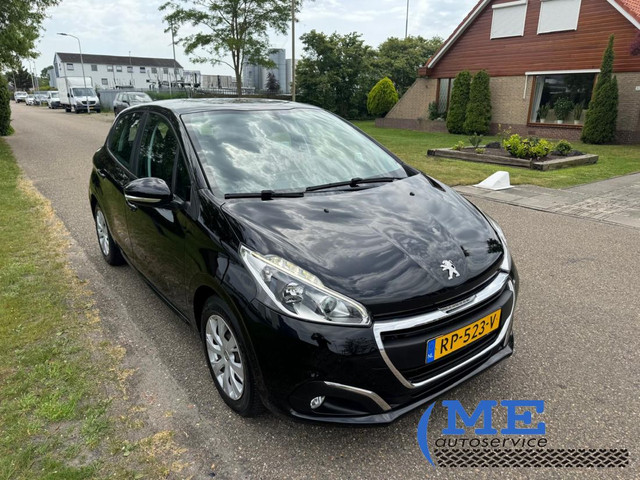 Foto 7 van Peugeot 208 - 1.2 PureTech Blue Lion|Airco|5drs|navi
