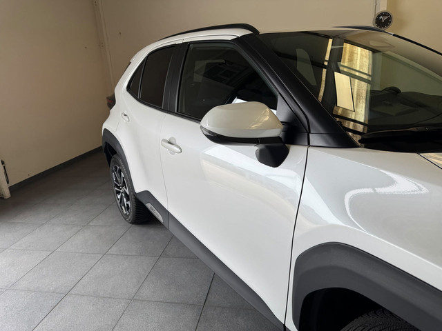 Foto 7 van Toyota Yaris Cross 1.5 Hybrid 130 Dynamic / Winterpack / Metallic Wit