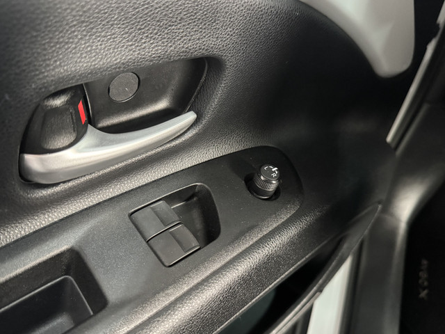 Foto 9 van Toyota Aygo X 1.0 VVT-i MT Play | All Seasons | CarPlay | Achteruitrijcamera |