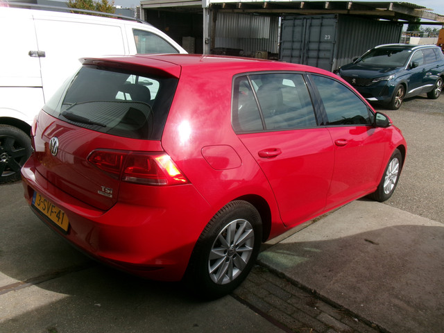Foto 4 van Volkswagen Golf 1.2 TSI Trendline (bj 2013)