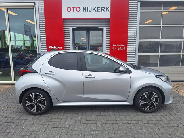 Foto 3 van Toyota Yaris 1.5 Hybrid 115 Dynamic met Comfort Pack