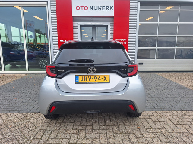 Foto 8 van Toyota Yaris 1.5 Hybrid 115 Dynamic met Comfort Pack